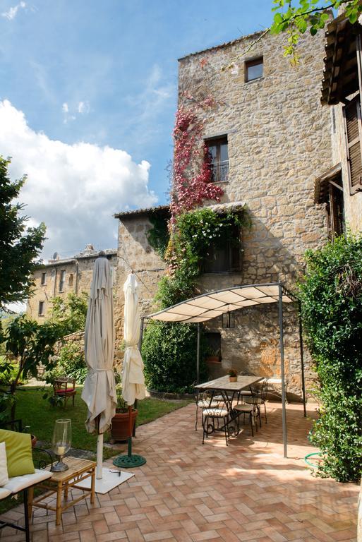 B&B La Polinnia Bagnoregio Bagian luar foto