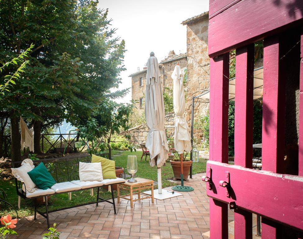 B&B La Polinnia Bagnoregio Bagian luar foto