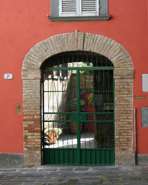 B&B La Polinnia Bagnoregio Bagian luar foto